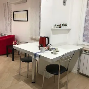  Apartment Temporary House Vicolo Colombina Italy